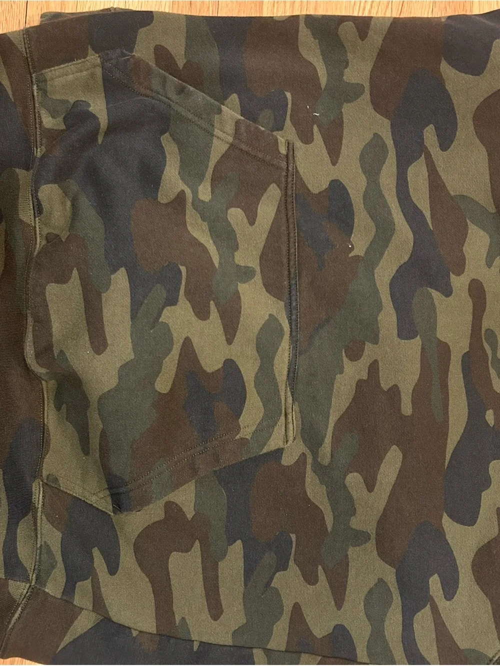 Men’s Camo Hoodie - Olive Green - Picture 5 of 5